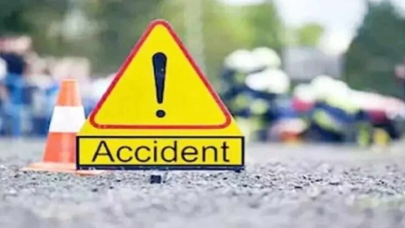 उत्तराखंड : दर्दनाक सड़क हादसा, ट्रक लोड कर रहे मजदूों को डंपर ने मारी टक्कर, 3 की मौत