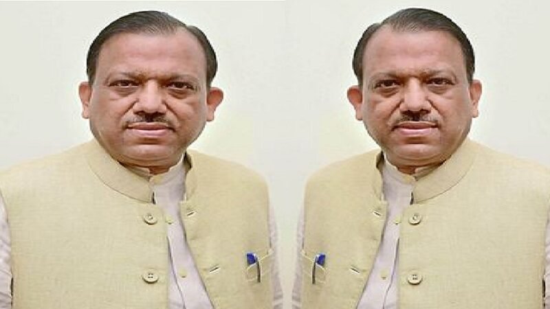 उत्तराखंड के पूर्व मुख्य सचिव के खिलाफ मुकदमा दर्ज, विधायक भी नामजद