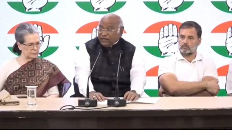 अकाउंट फ्रीज, चुनाव कैसे लड़ेगी कांग्रेस, सोनिया गांधी बोलीं : डरने वाले नहीं