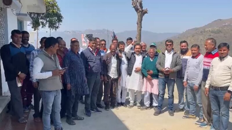 उत्तराखंड: कांग्रेस कार्यकर्ताओं ने संभाला मोर्चा, बूथ स्तर पर प्रचार में जुटे