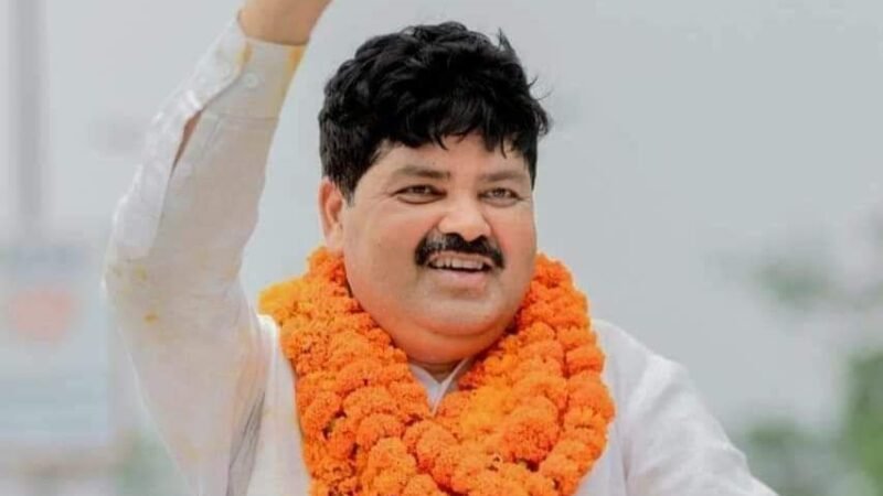 कोयले की कोठरी में हीरा है गणेश गोदियाल, चैंबूर में केले बेचे, दिहाड़ी की और जब कमाया तो गांव लौट आया..