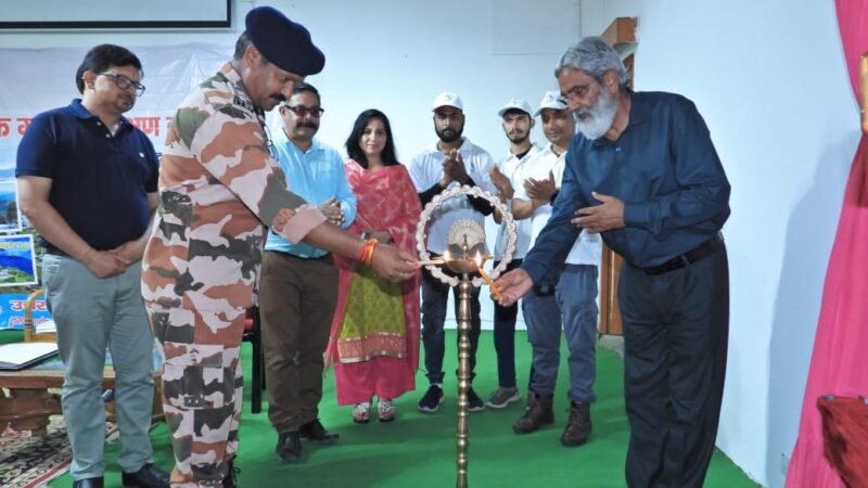 उत्तराखंड: पर्यटक गाइड प्रशिक्षण बना रोजगार का जरिया