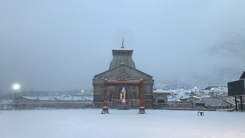 चारधाम समेत सभी ऊंची चोटियों ,पर बर्फबारी, मसूरी और चकराता में भी गिरी बर्फ