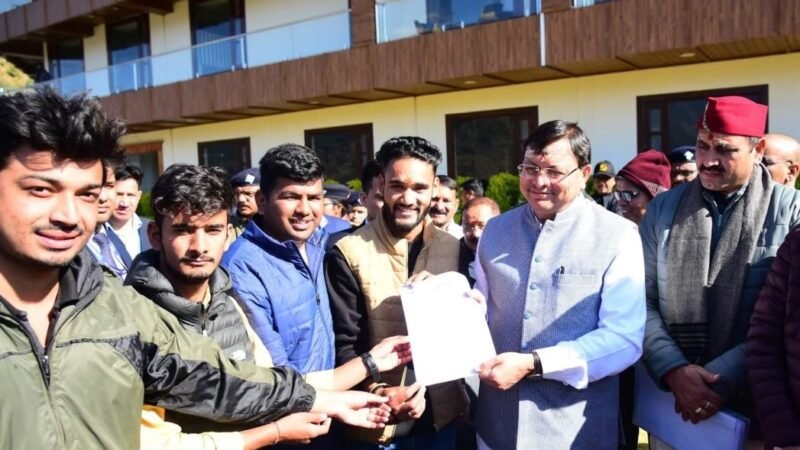 उत्तराखंड : दो दिवसीय दौरे पर CM धामी, सुनी लोगों की समस्याएं