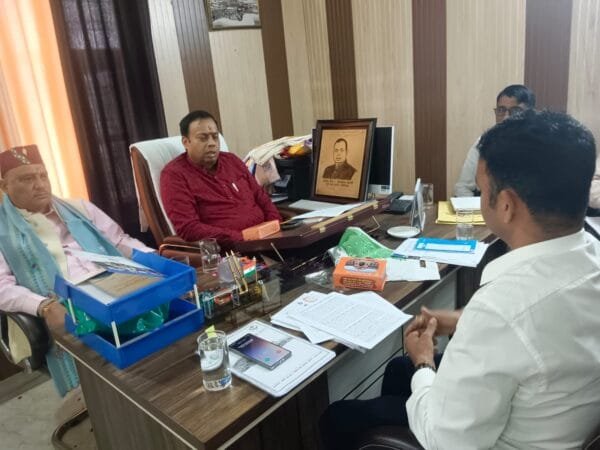 UTTARAKHAND : बीकेटीसी अध्यक्ष हेमंत द्विवेदी और उपाध्यक्ष विजय कपरवाण ने कार्यभार संभाला