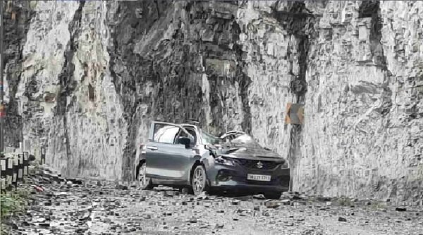 उत्तराखंड में यहां हुआ दर्दनाक हादसा : गाड़ी पर पत्थर गिरने से महिला की मौत, दो घायल