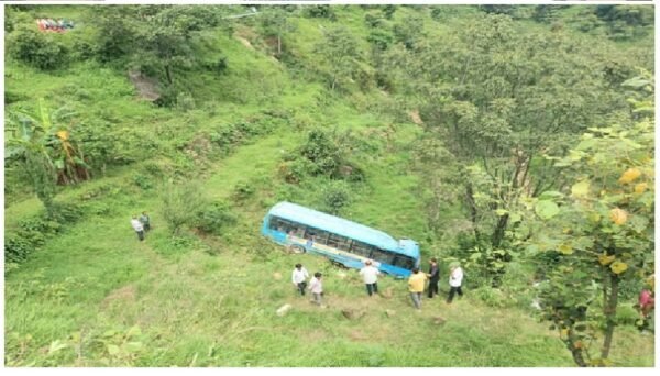 बड़ी खबर : रोडवेज बस दुर्घटनाग्रस्त, 8 की मौत, 21 घायल, 2-2 लाख मुआवजे की घोषणा