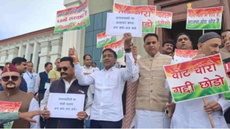 उत्तराखंड विधानसभा सत्र : कानून व्यवस्था पर हंगामा, सदन की कार्यवाही स्थगित