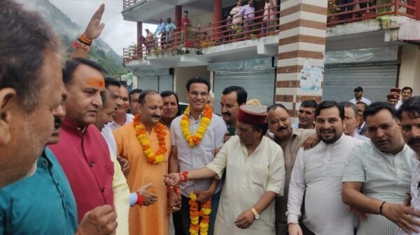 कांग्रेस को बड़ा झटका, सुखदेव रावत ने भी दिया भाजपा को समर्थन, रमेश चौहान का निर्विरोध अध्यक्ष बनना तय