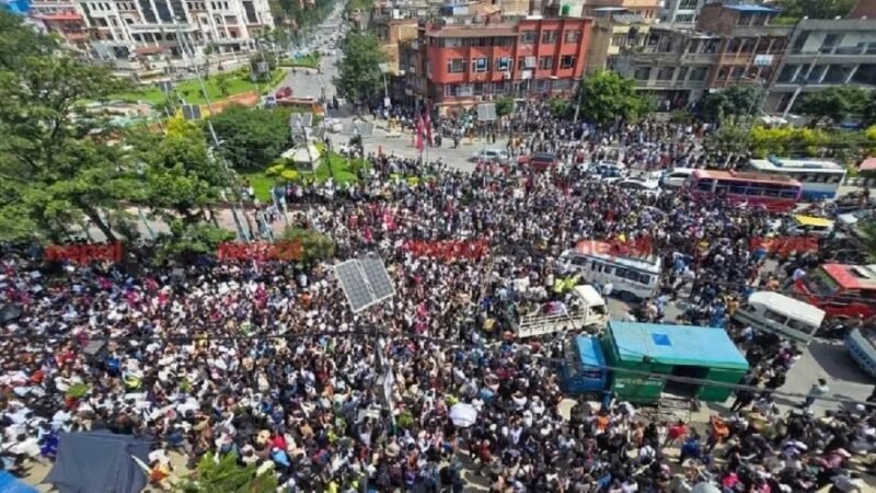 नेपाल में सोशल मीडिया प्रतिबंध के खिलाफ हिंसक प्रदर्शन: 16 की मौत, 200 से अधिक घायल