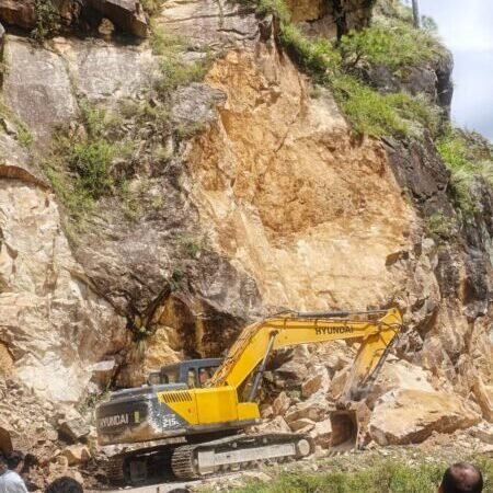 उत्तरकाशी जिले में सड़कों की स्थिति, ये मार्ग खुले, इनके खुलने का इंतजार