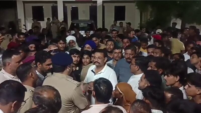 उत्तराखंड : 13 साल की बच्ची की दुष्कर्म के बाद हत्या, गन्ने के खेत में खून से लथपथ मिला शव, सड़कों पर उतरे लोग