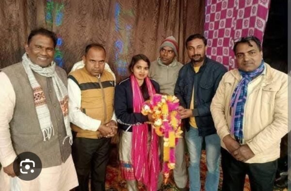 भगवानपुर ब्लॉक प्रमुख करुणा कर्णवाल निलंबित: ताऊ देशराज पर लगा कुर्सी हथियाने का आरोप