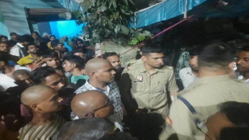 बड़ी खबर : तेज रफ्तार कार ने मचाया कोहराम, 5 की मौत, 2 गंभीर