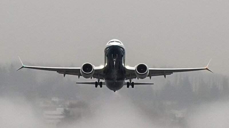 सोलर रेडिएशन का असर, एयरबस का अलर्ट: इंडिगो-AI के 250 विमानों की उड़ानें प्रभावित होने की आशंका