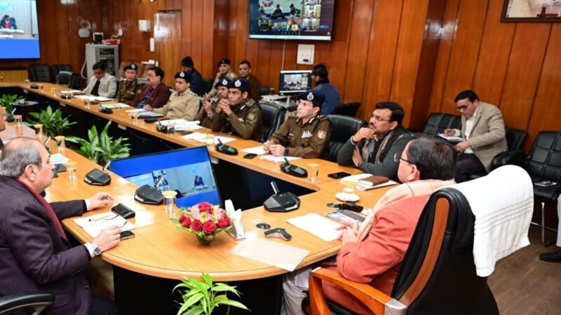 नव वर्ष 2026 के लिए उत्तराखंड में पुख्ता तैयारी, सीएम धामी ने दिए सख्त निर्देश