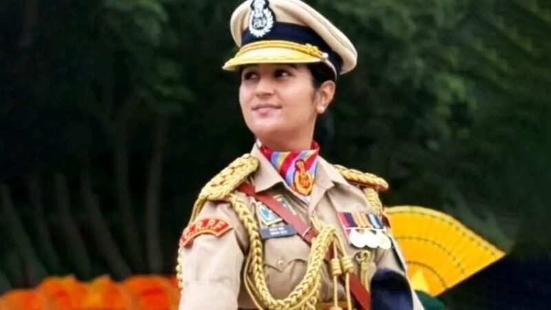सिमरन बाला रचेंगी इतिहास: 26 वर्षीय CRPF अधिकारी गणतंत्र दिवस परेड में पहली बार करेंगी पुरुष टुकड़ी का नेतृत्व 