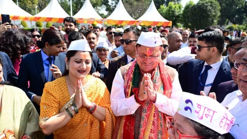 उत्तराखंड: राजभवन एवं मुख्यमंत्री निवास में होली समारोह