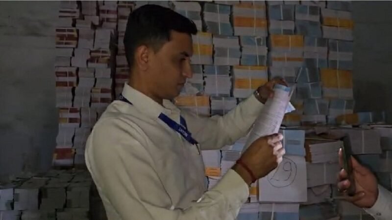 उत्तराखंड बड़ा खुलासा : NCERT की 11 करोड़ की 11 लाख 30 हजार नकली किताबें बरामद