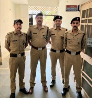 केदारनाथ यात्रा से पहले बड़ा एक्शन: हेली बुकिंग फ्रॉड पर रुद्रप्रयाग पुलिस की कड़ी कार्रवाई, 265 डिजिटल प्लेटफॉर्म ब्लॉक