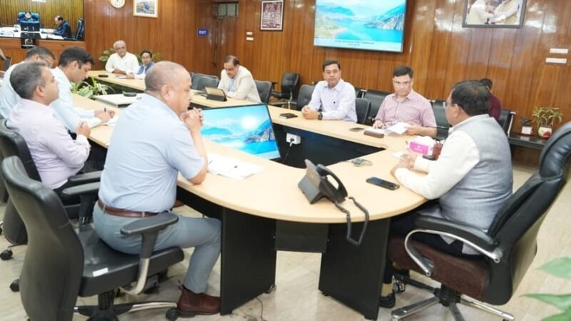 टिहरी झील क्षेत्र को बनाया जाएगा ग्लोबल डेस्टिनेशन, मुख्य सचिव ने व्यापक प्लान तैयार करने के दिए निर्देश 