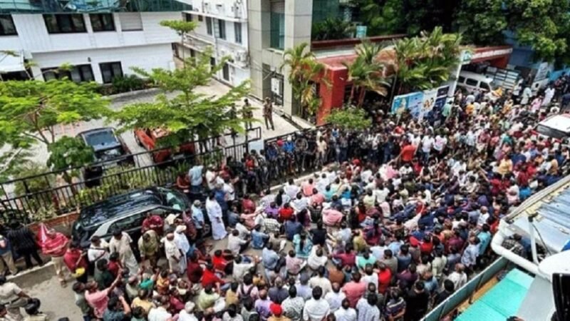केरल में ED छापों पर बवाल, पिनराई विजयन के आवास के बाहर हंगामा