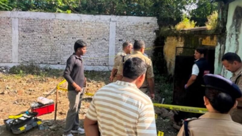 देहरादून में सनसनीखेज बारदात : पत्नी को गोली मारने के बाद पति ने पुलिस को किया फोन, फिर हुआ फरार